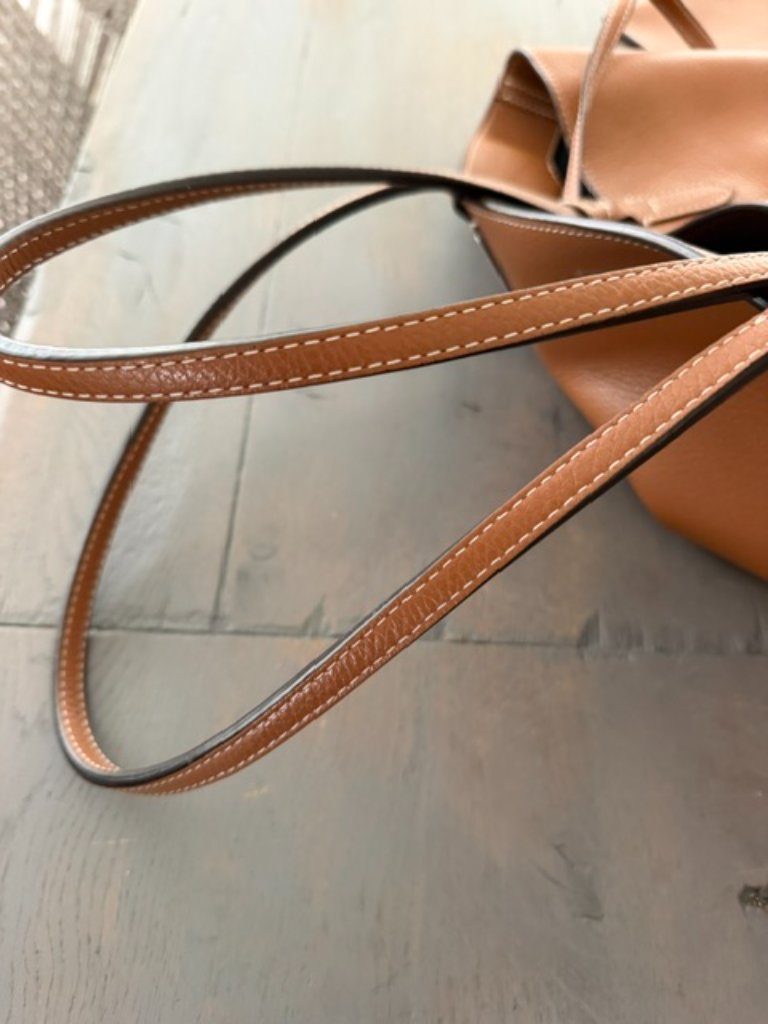 Le Tanneur Louise Large Mahagony Brown Grained Leather Tote With Zip Pouch — image 7 of 7
